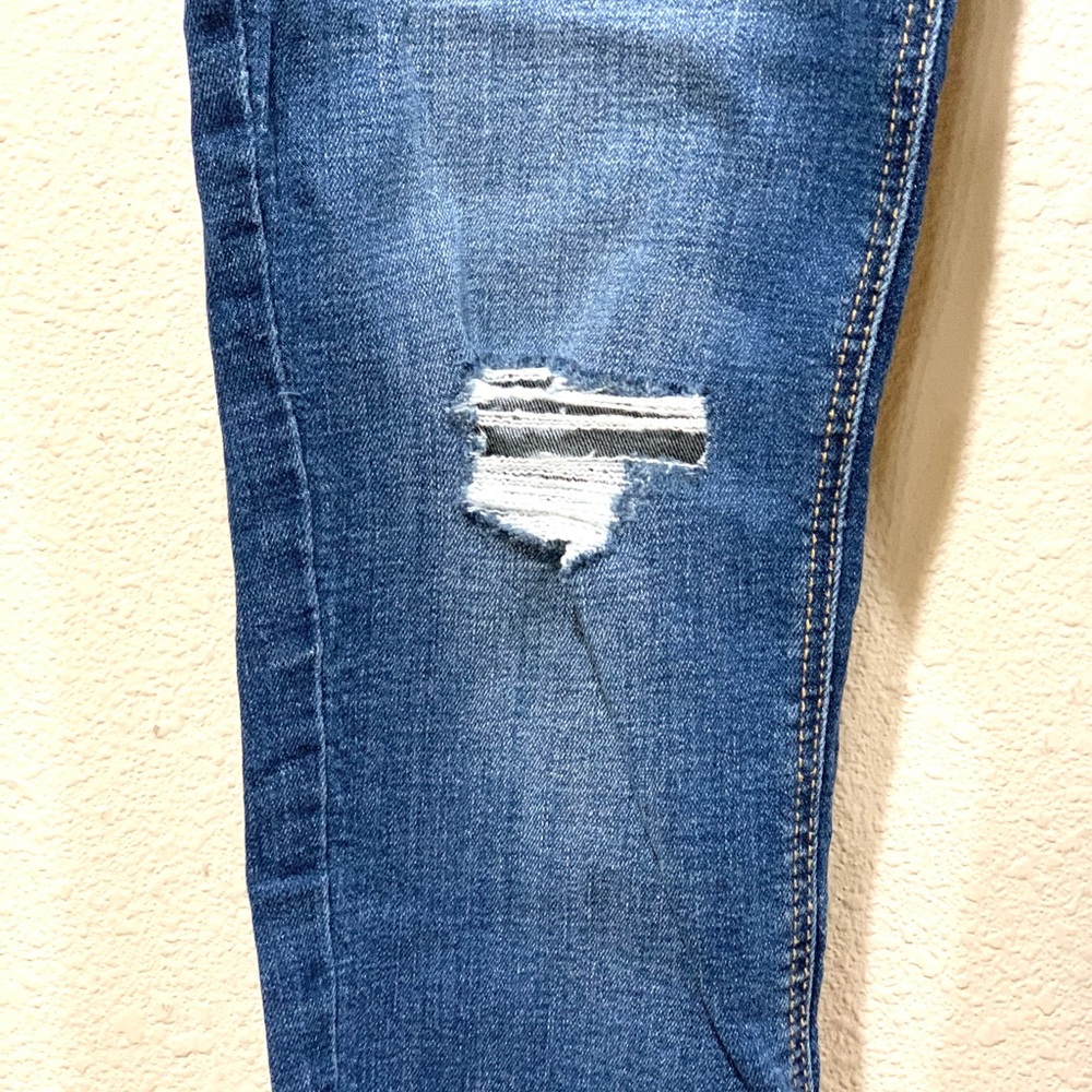 OLD NAVY Rockstar Super Skinny High Rise Jean’s - Picture 9 of 10